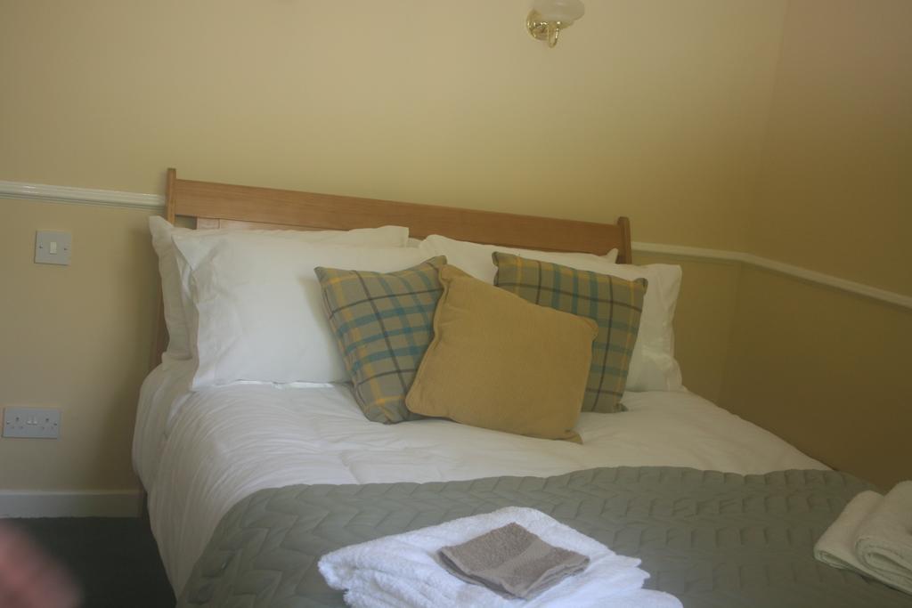 Laragh Mountain View Lodge Saggart Habitación foto